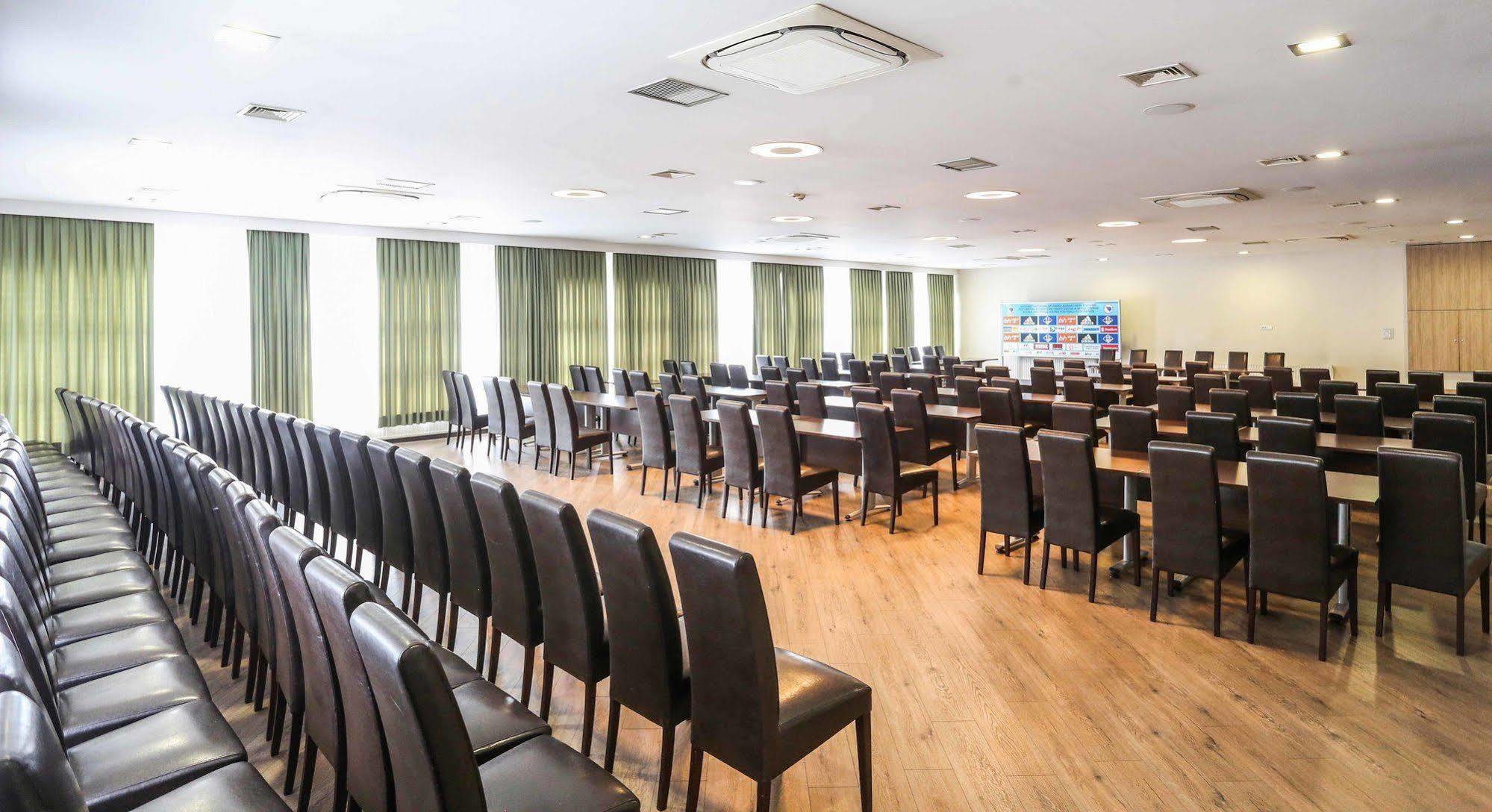 Hotel Park Vogosca Экстерьер фото